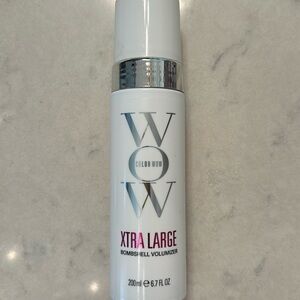 Color WOW XTRA LARGE Bombshell Volumizer 200/6.7 mousse